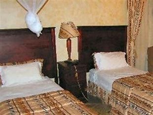 The Big Five Lodge Gaborone Esterno foto
